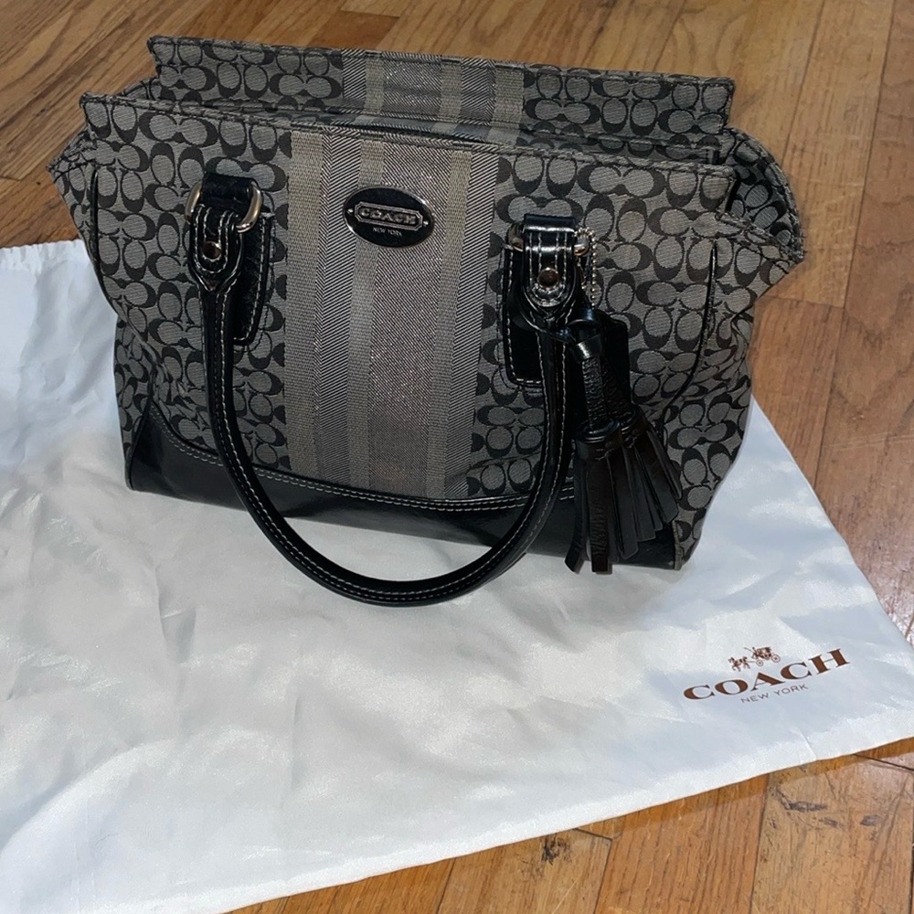 •COACH•GRAY & BLACK LEGACY CANDACE CARRYALL HANDBAG EUC - Picture 10 of 15